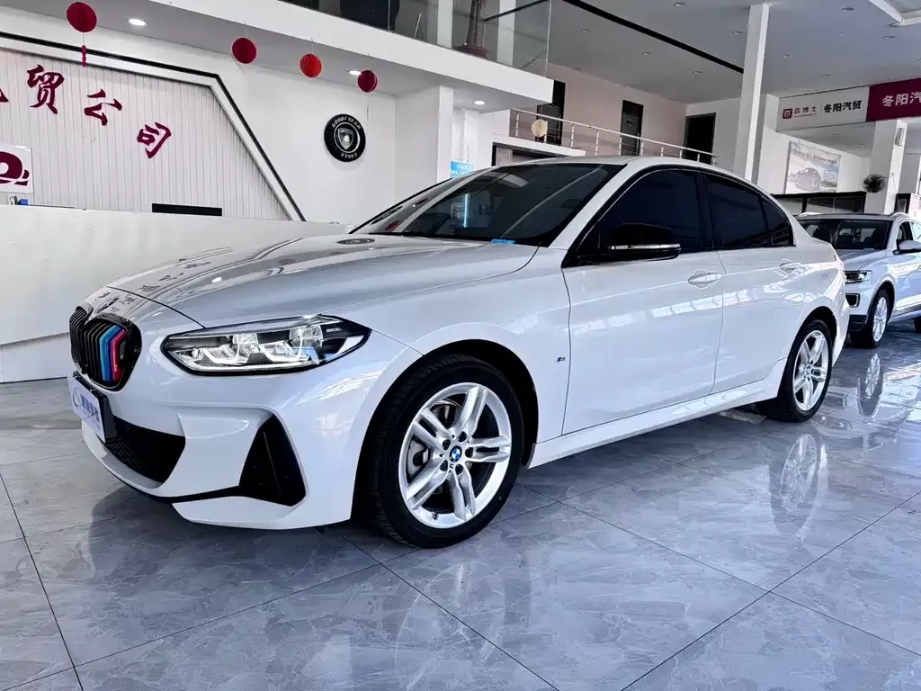 BMW 1 Series — фото 1