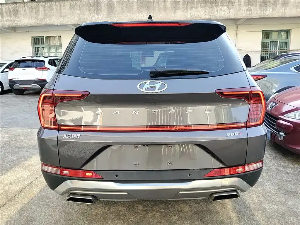 Hyundai Santa Fe — фото 6