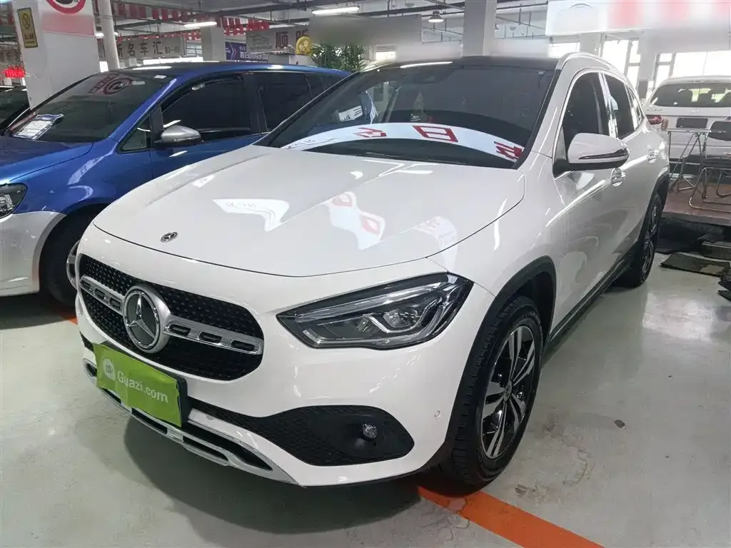 Mercedes-Benz GLA — фото 1