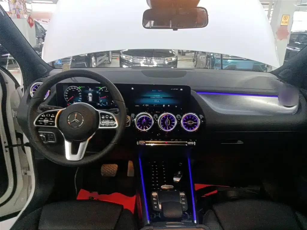 Mercedes-Benz GLA — фото 10