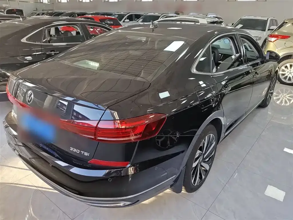 Volkswagen Passat — фото 7