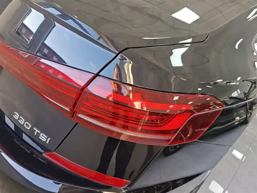 Volkswagen Passat — фото 8