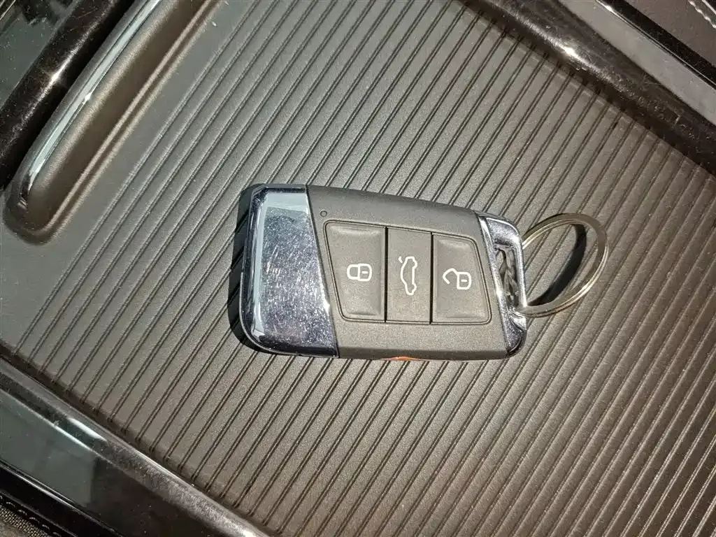 Volkswagen Passat — фото 9