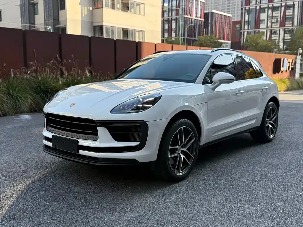 Porsche Macan — фото 1