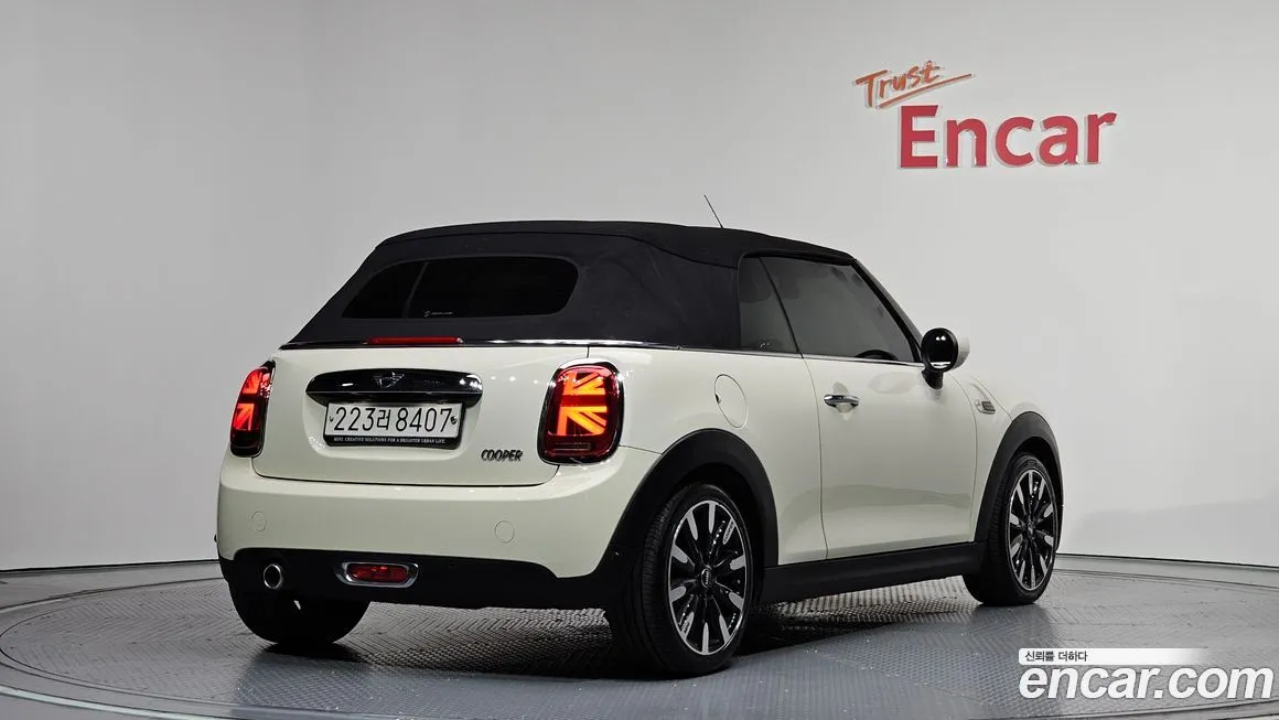Mini Cooper Convertible — фото 2