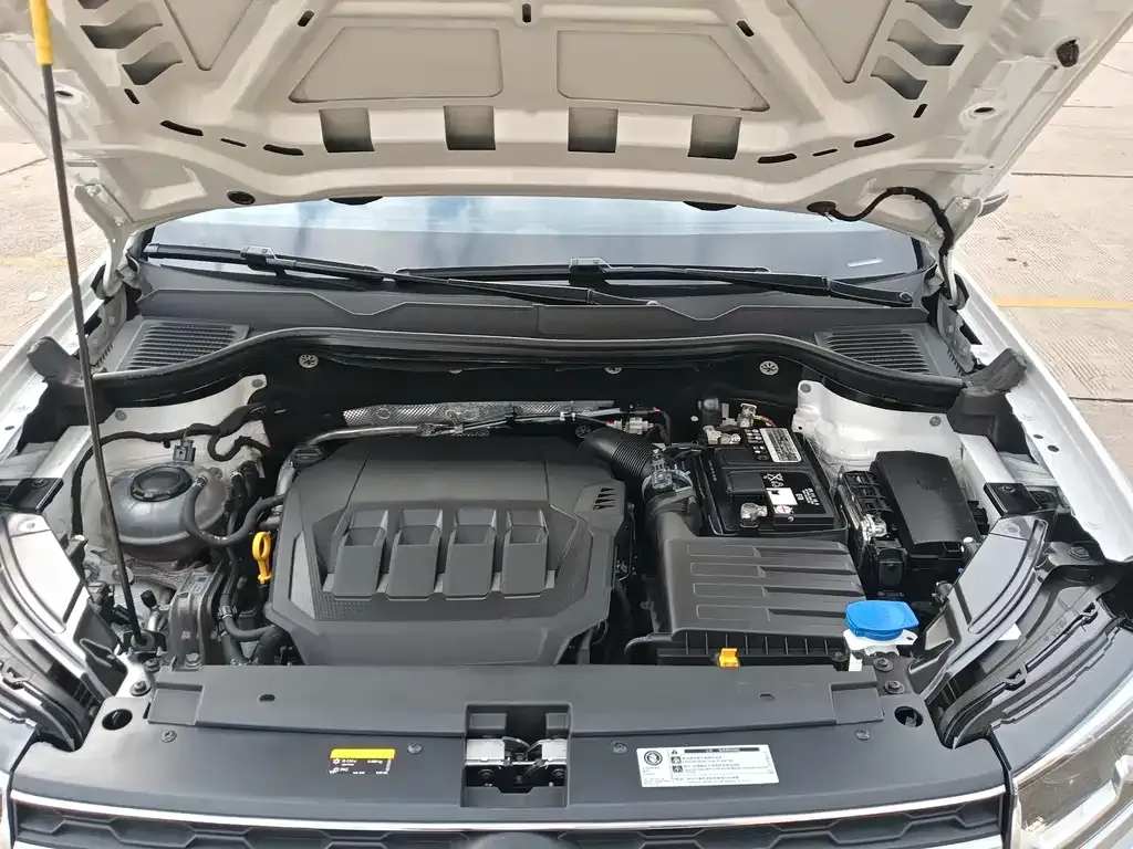 Volkswagen Tharu — фото 6