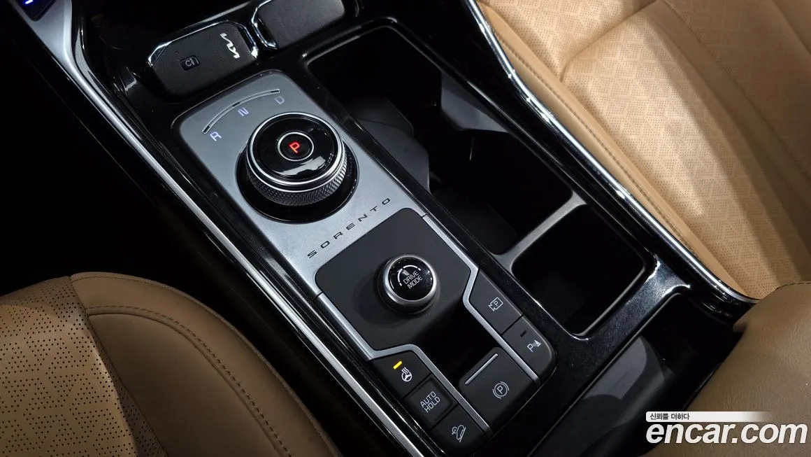 Kia Sorento — фото 9