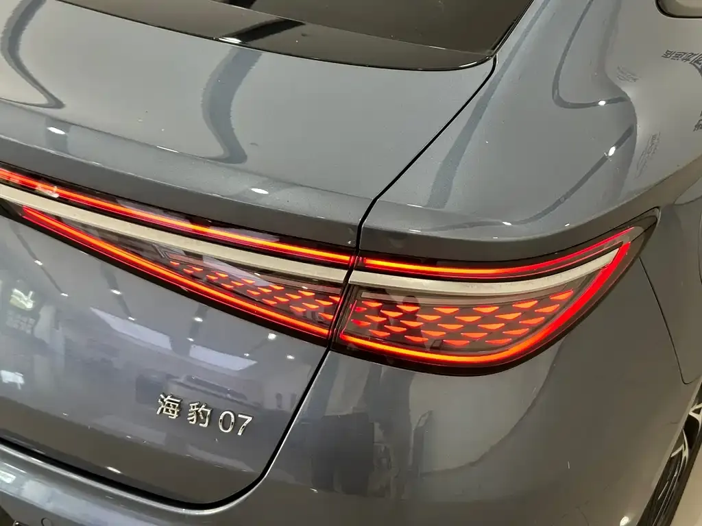 BYD Seal 07 DM-i — фото 6