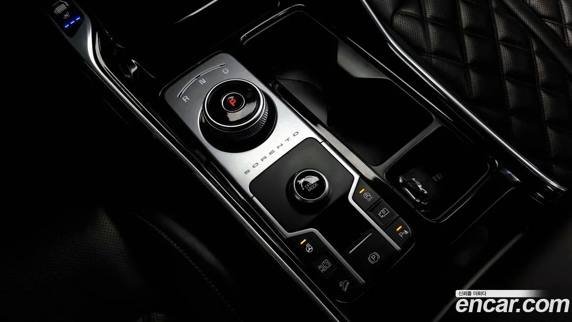 Kia Sorento — фото 9