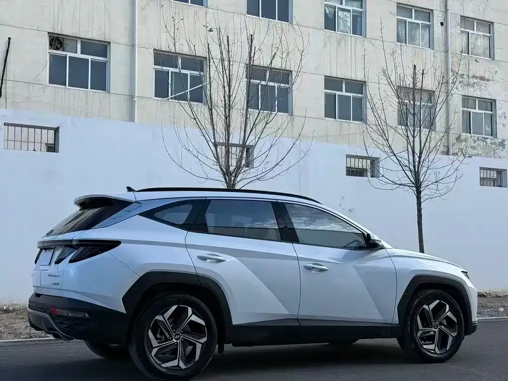Hyundai Tucson — фото 7