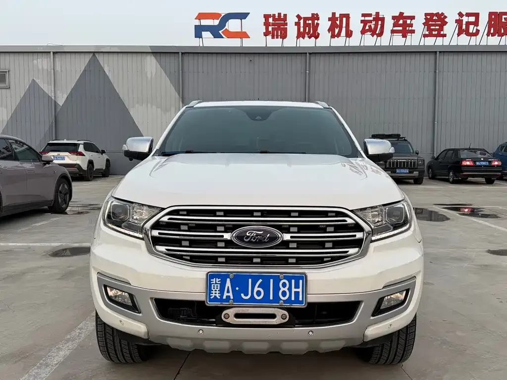 Ford Everest — фото 2