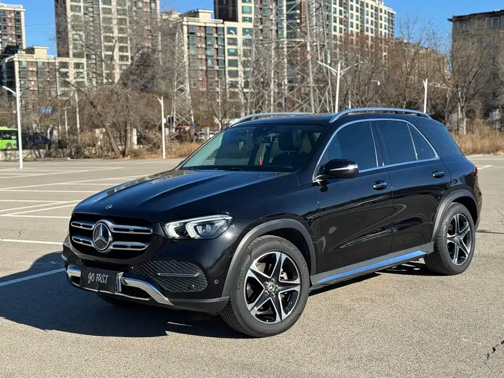 Mercedes-Benz GLE — фото 1