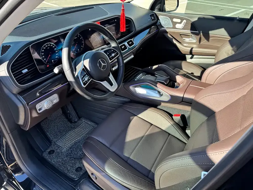 Mercedes-Benz GLE — фото 10