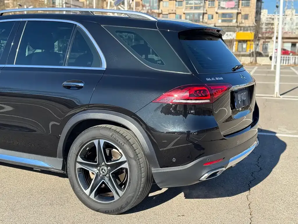 Mercedes-Benz GLE — фото 8