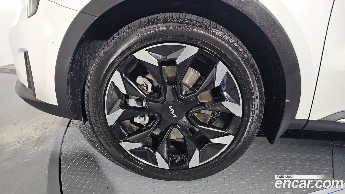 Kia Sorento — фото 5