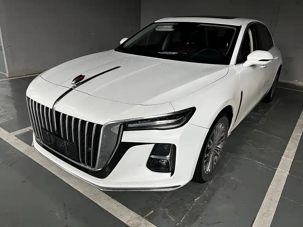 Hongqi H5 — фото 1