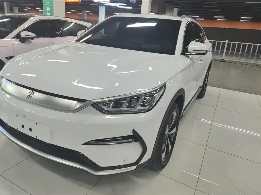 BYD PLUS New Energy — фото 1