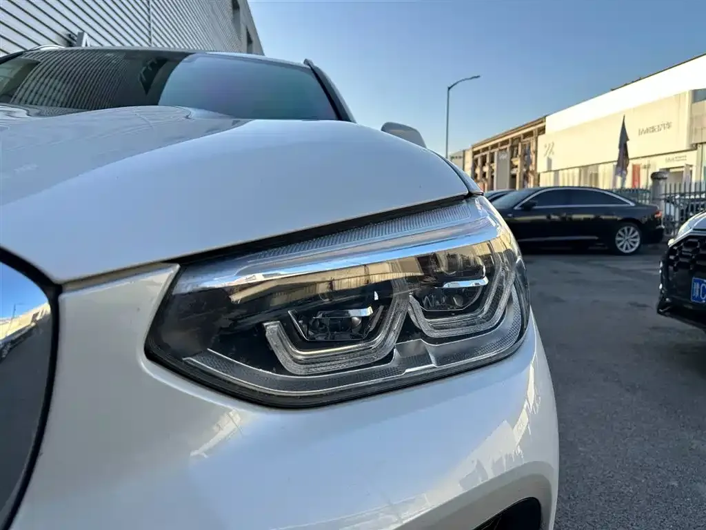 BMW X3 — фото 3