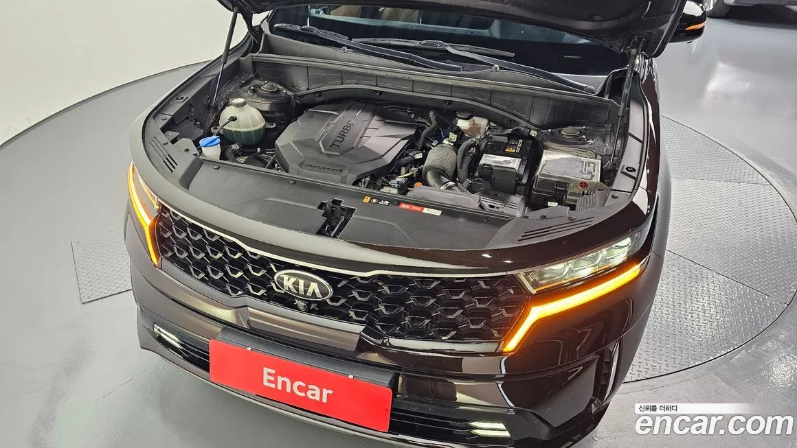 Kia Sorento — фото 6