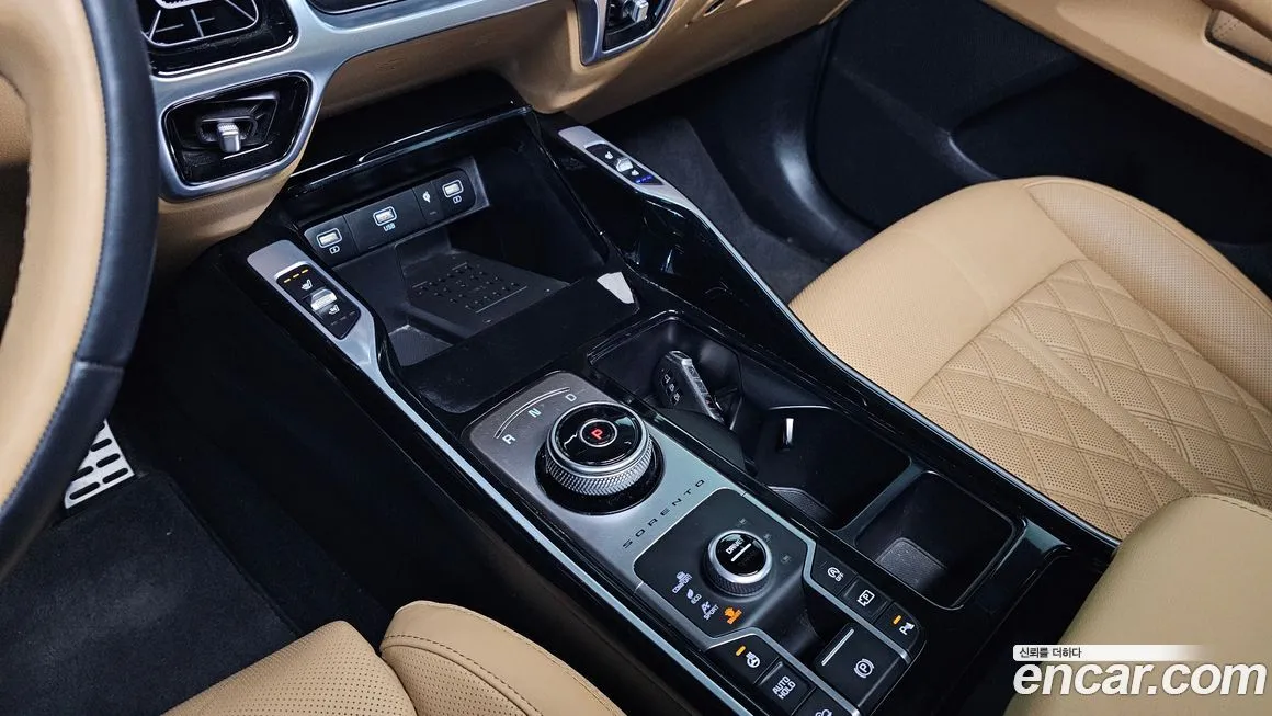 Kia Sorento — фото 9