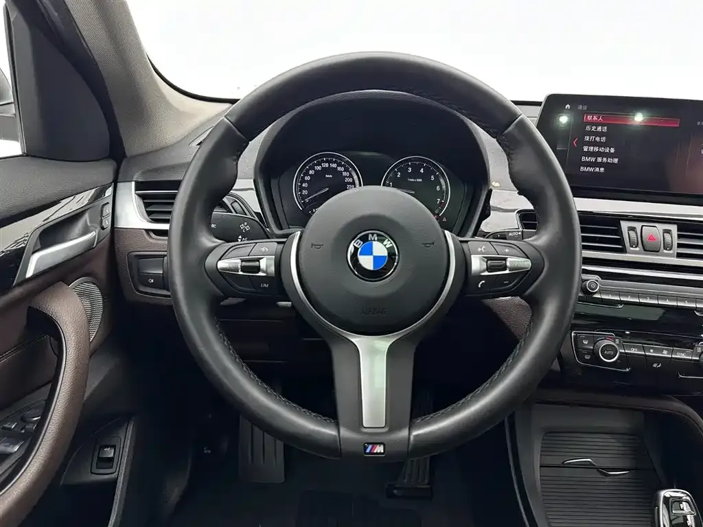 BMW X1 — фото 10