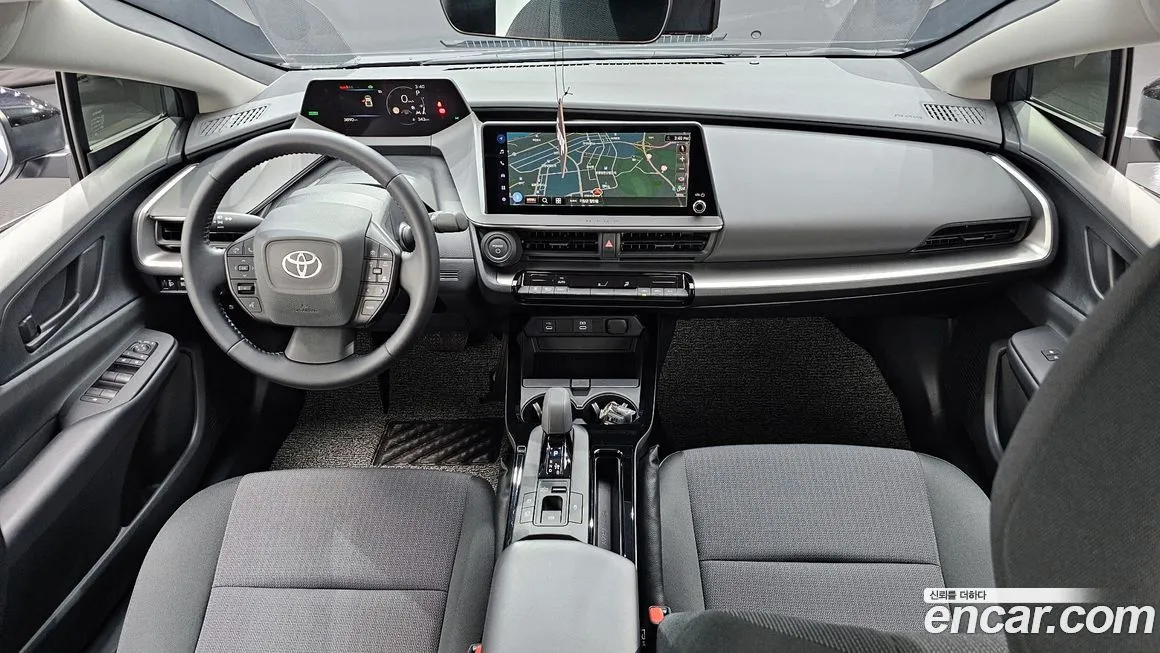 Toyota Prius — фото 7