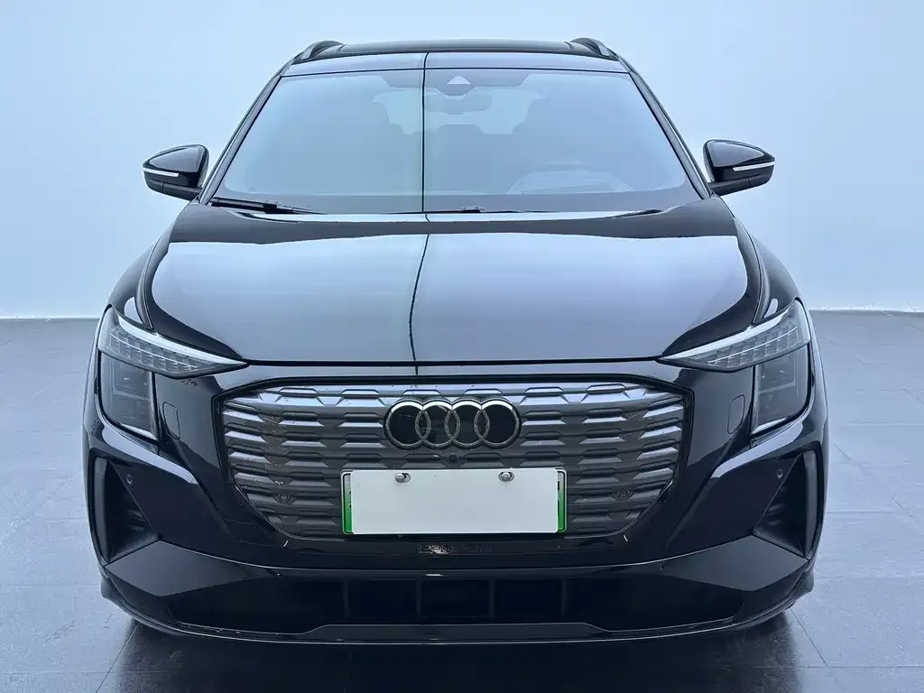 Audi Q5 e-tron — фото 2