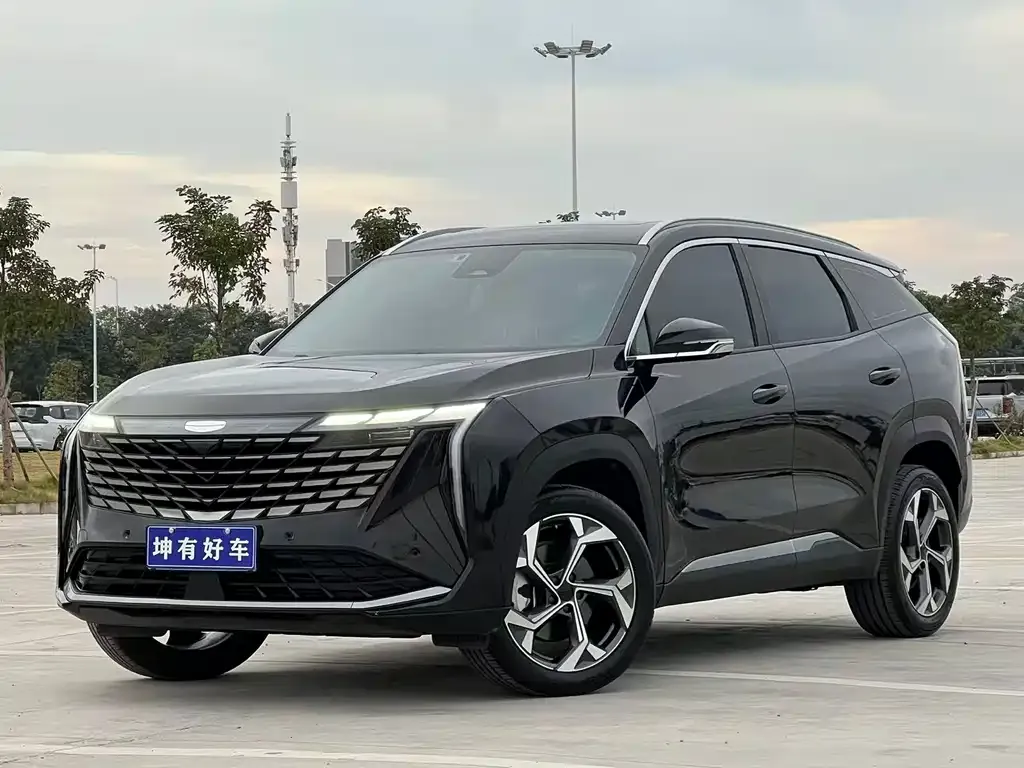 Geely Boyue L — фото 1