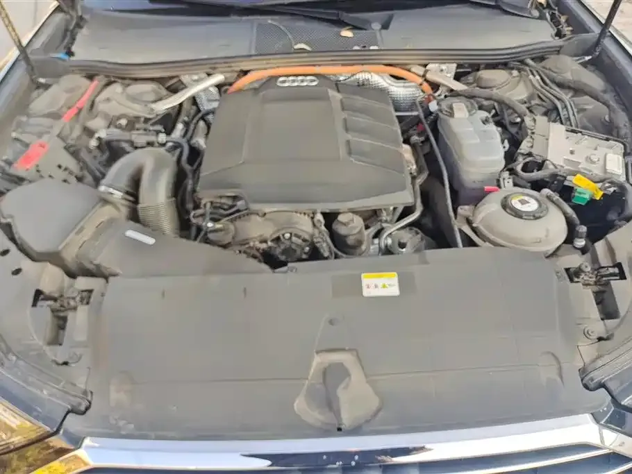 Audi A6L New Energy — фото 10