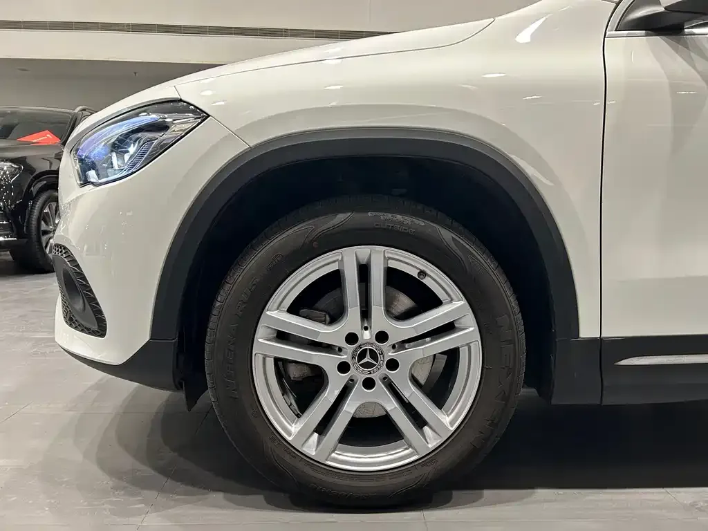 Mercedes-Benz GLA — фото 4