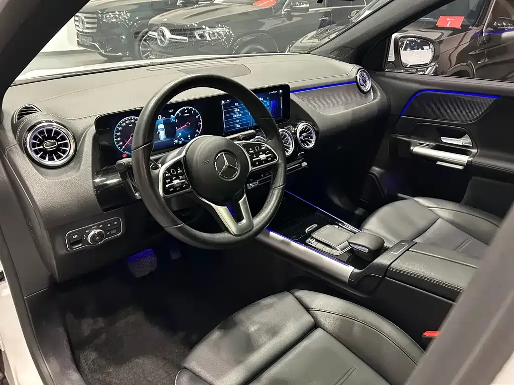 Mercedes-Benz GLA — фото 6