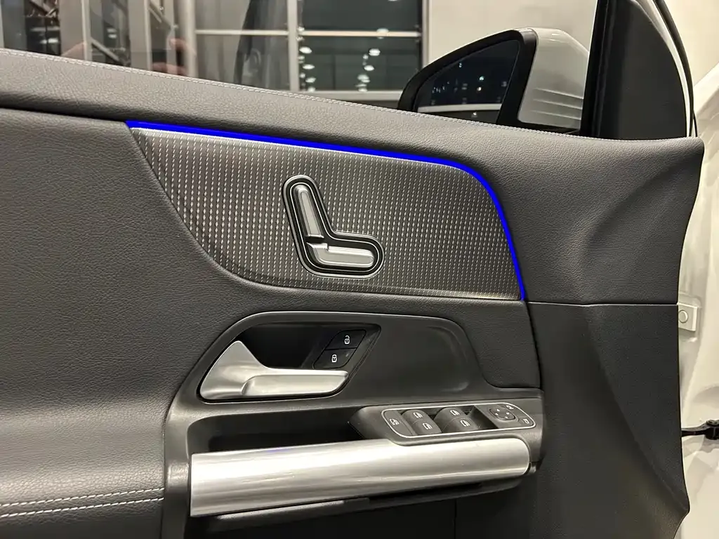 Mercedes-Benz GLA — фото 7