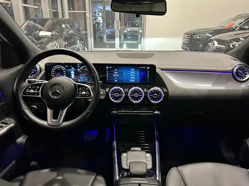 Mercedes-Benz GLA — фото 9
