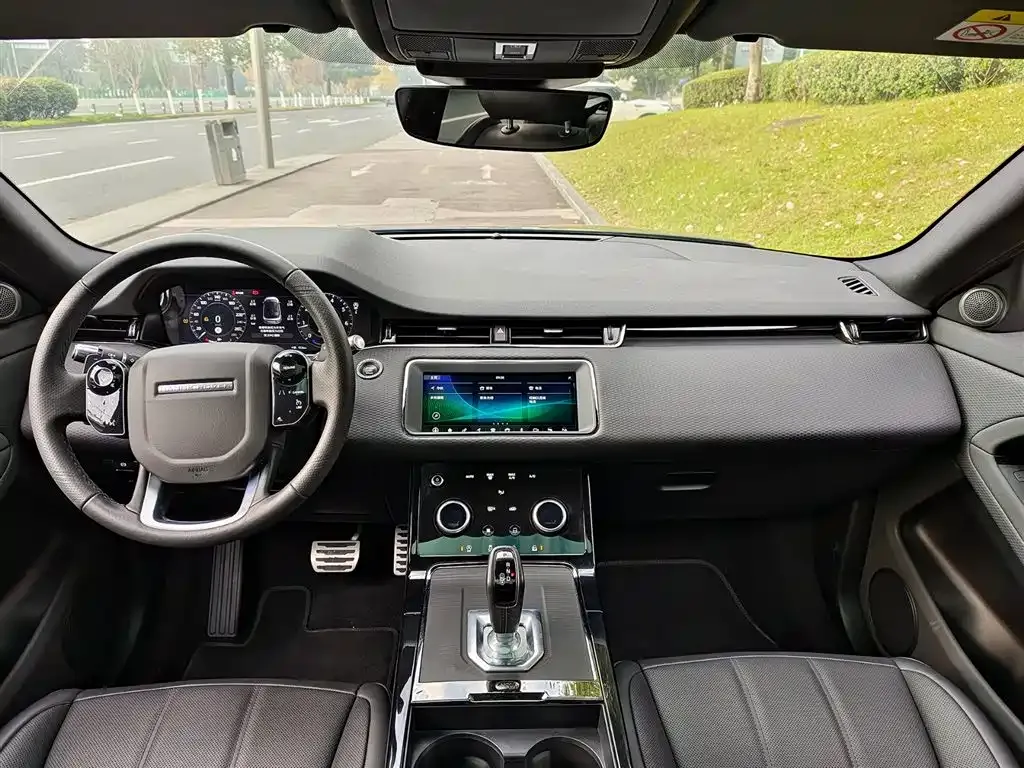 Land Rover Evoque — фото 6