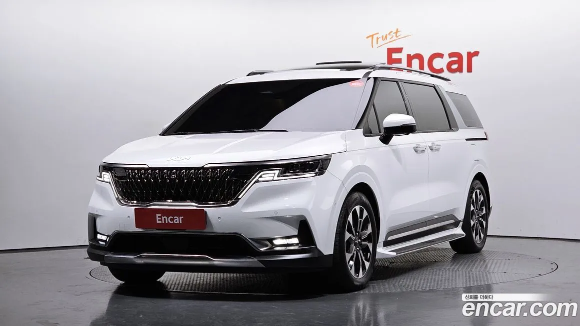 Kia Carnival — фото 1