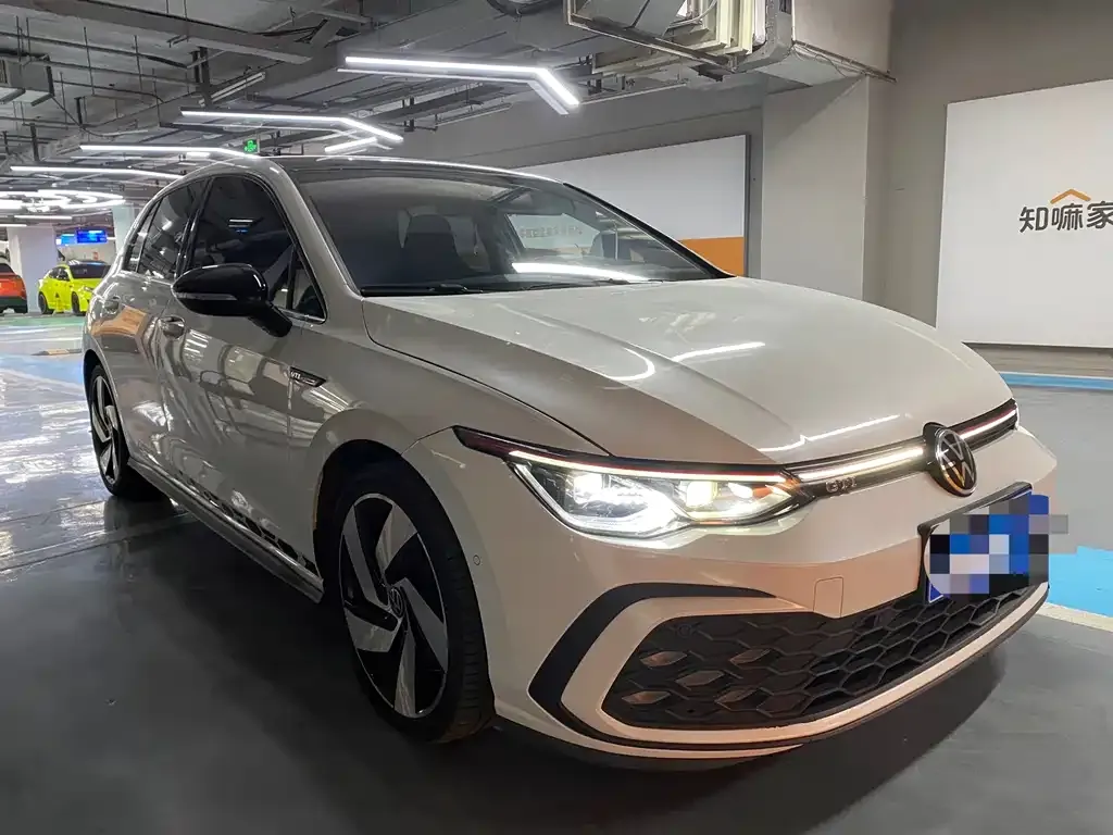 Volkswagen Golf GTI — фото 3