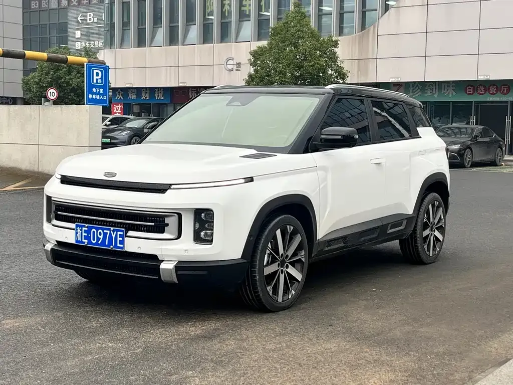 Geely Icon — фото 1