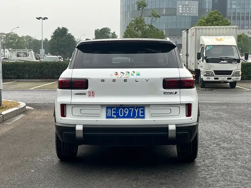 Geely Icon — фото 4