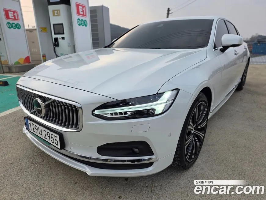 Volvo S90 — фото 1