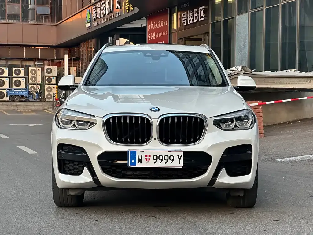 BMW X3 — фото 2