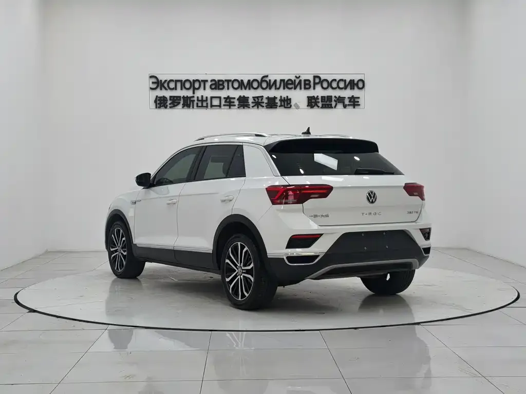 Volkswagen T-Roc — фото 4