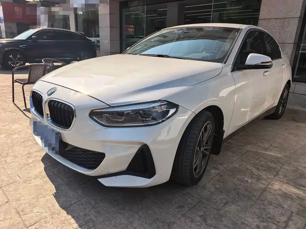 BMW 1 Series — фото 1