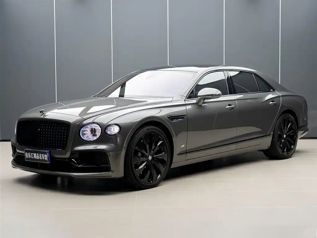 Bentley Flying Spur — фото 1
