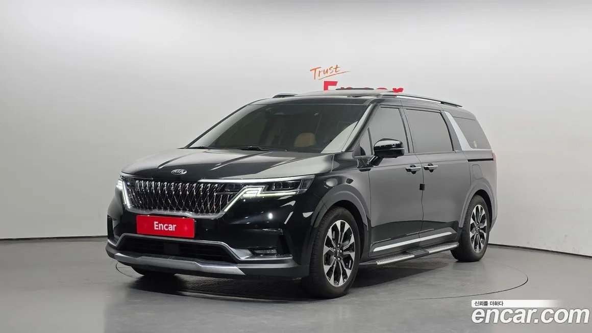 Kia Carnival — фото 1