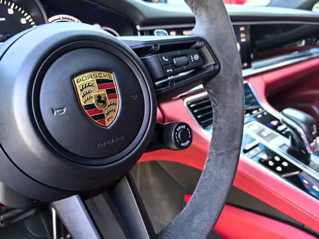 Porsche Panamera — фото 9