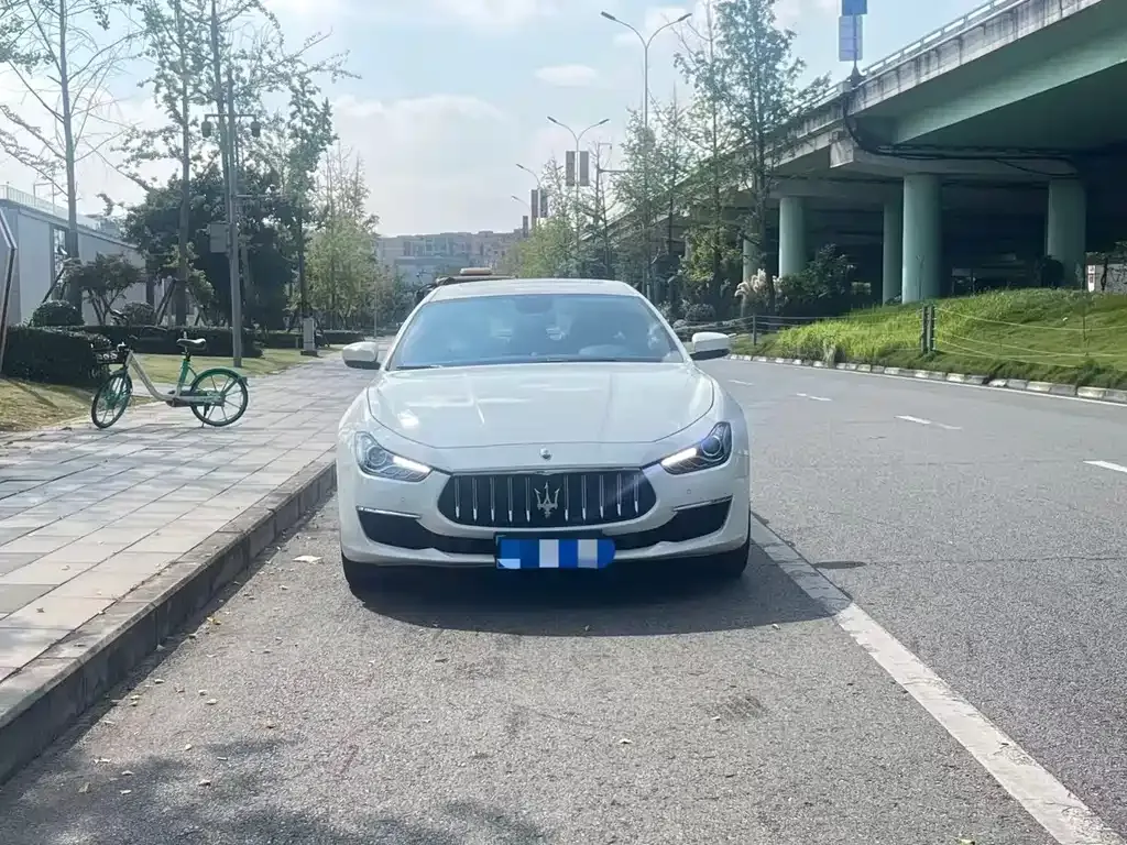 Maserati Ghibli — фото 2