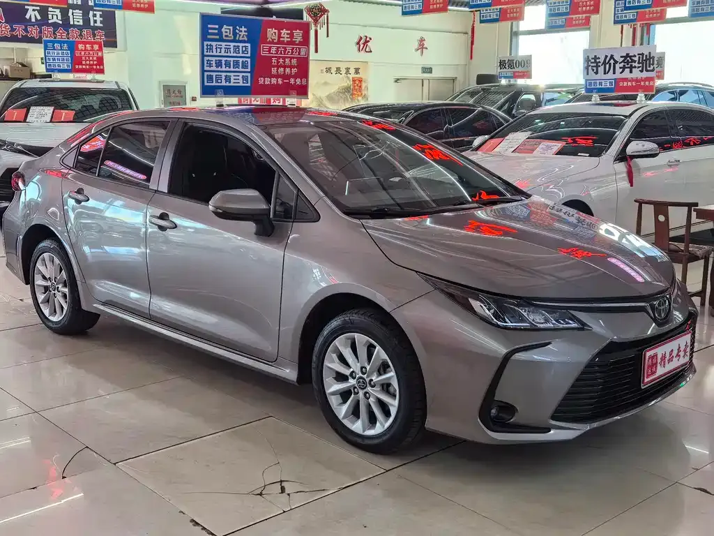 Toyota Corolla — фото 3