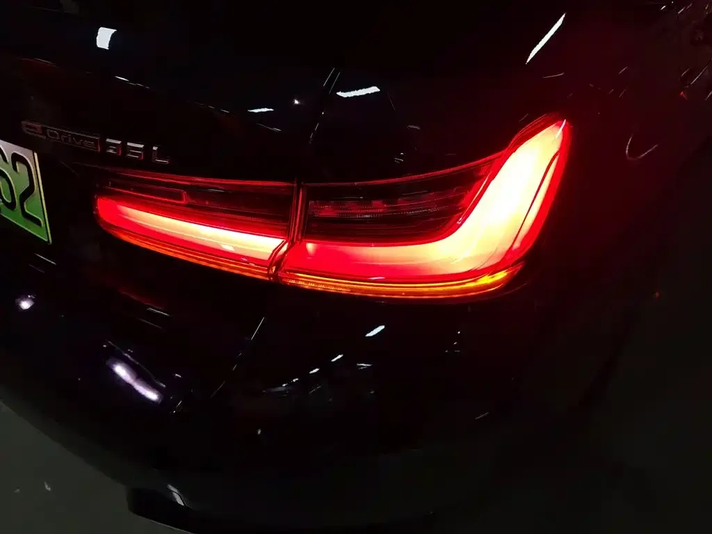 BMW i3 — фото 8