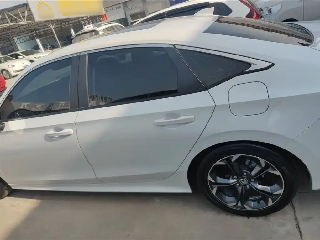 Honda Civic — фото 5