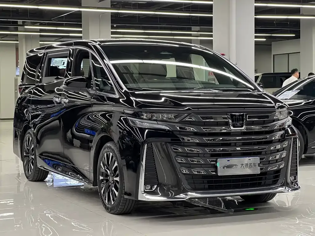 Toyota Vellfire — фото 3